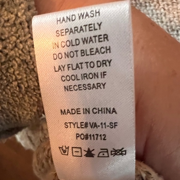 FATE textured two tone cozy, warm sweater - Size XL - Picture 6 of 11